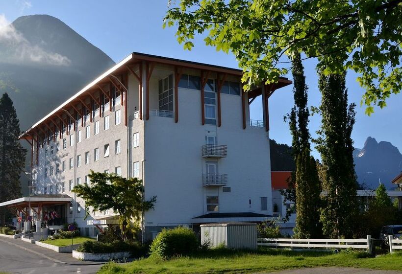 Grand Hotel   By Classic Norway Hotels