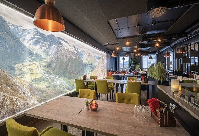 Grand Hotel   By Classic Norway Hotels