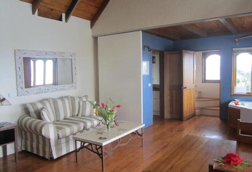 Hideaway Island Resort