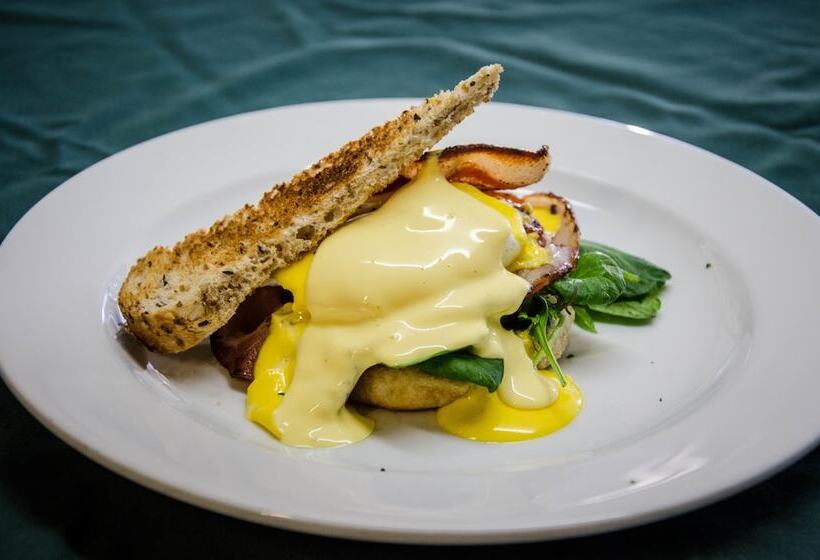 호텔 Alpers Lodge & Conference Centre