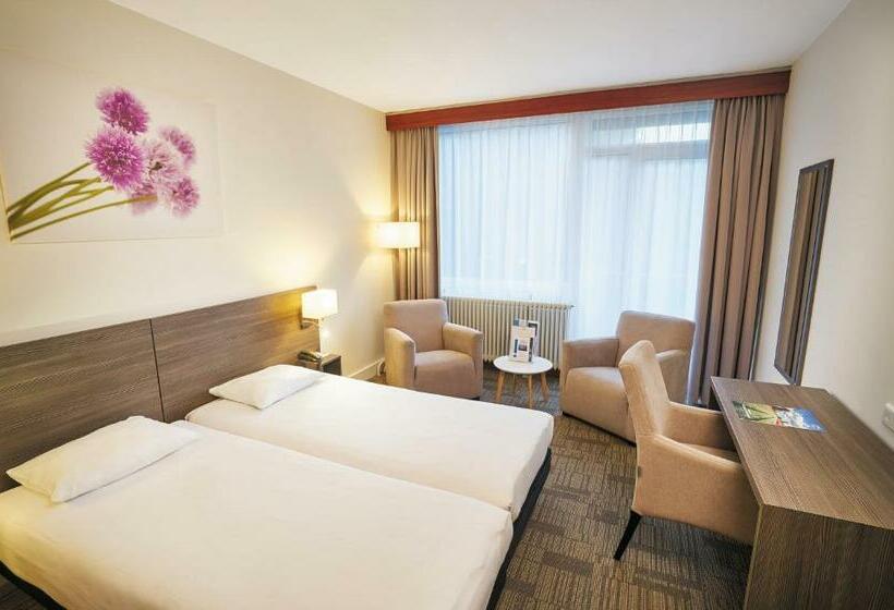 בית מלון כפרי Amrâth  & Thermen Born Sittard