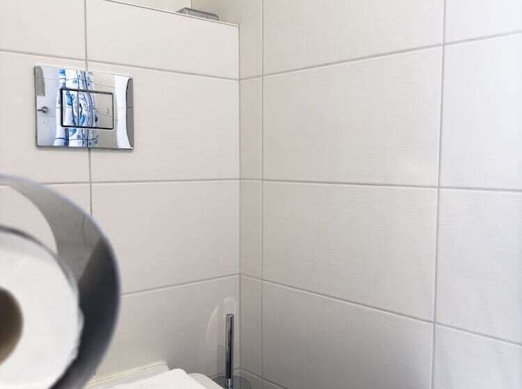 هتل Amsterdam Inn