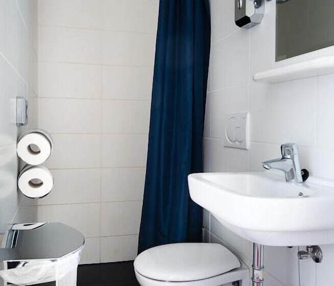 هتل Amsterdam Inn