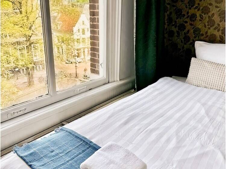 هتل Amsterdam Inn