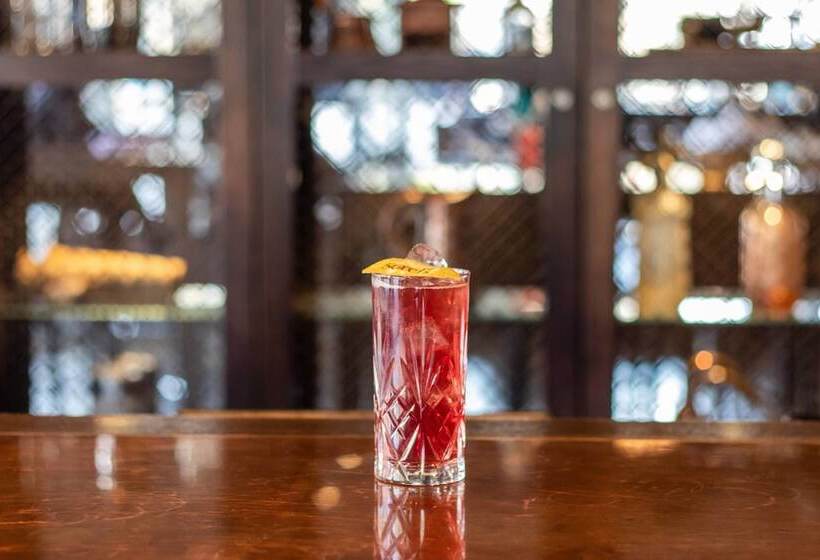 Отель Amsterdam Marriott