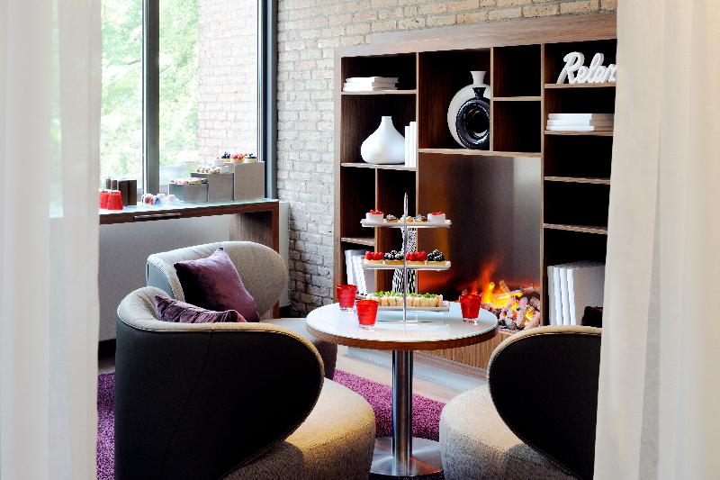 Отель Amsterdam Marriott