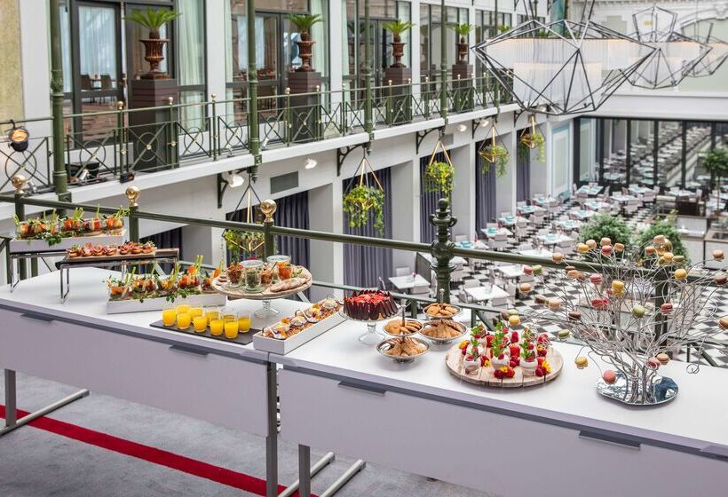 هتل Anantara Grand Krasnapolsky Amsterdam