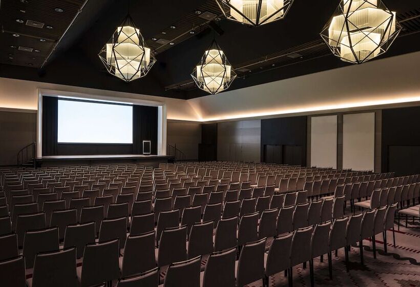 هتل Anantara Grand Krasnapolsky Amsterdam