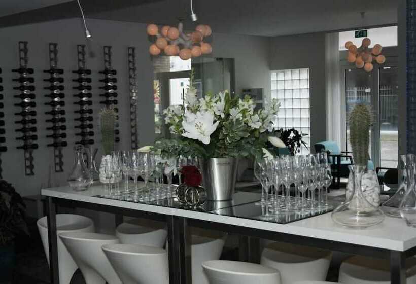 בית מלון כפרי & Appartementen Royal