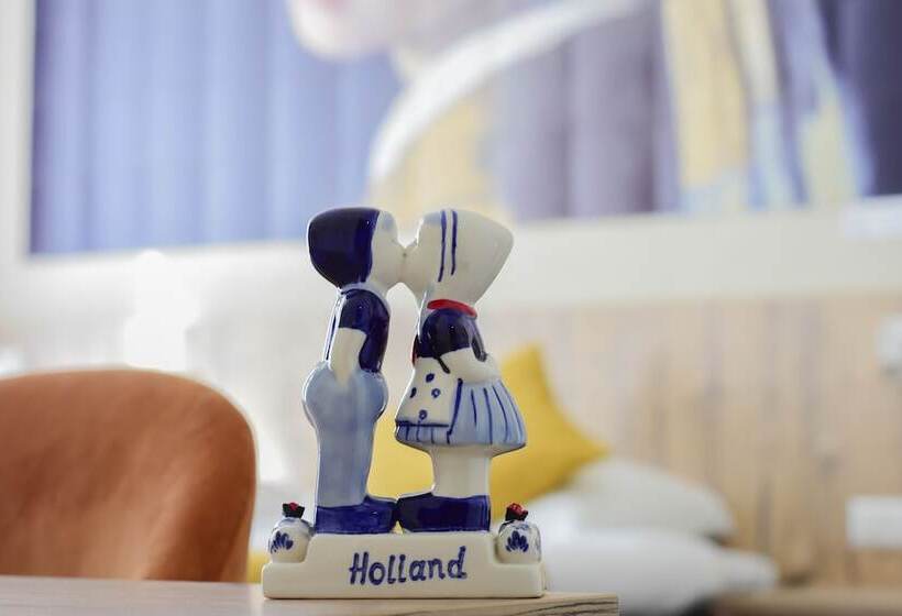 هتل Asterisk, A Family Run