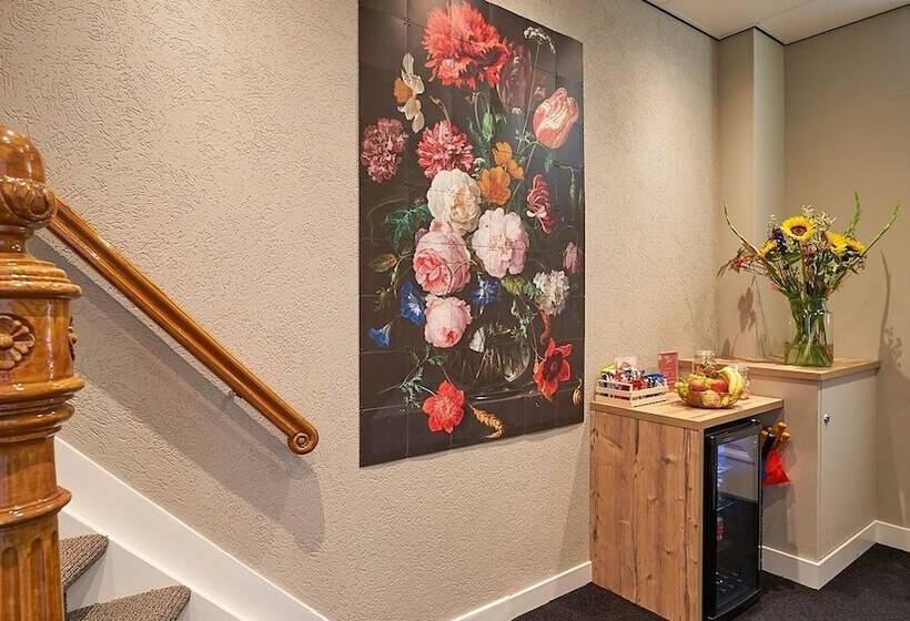 هتل Asterisk, A Family Run