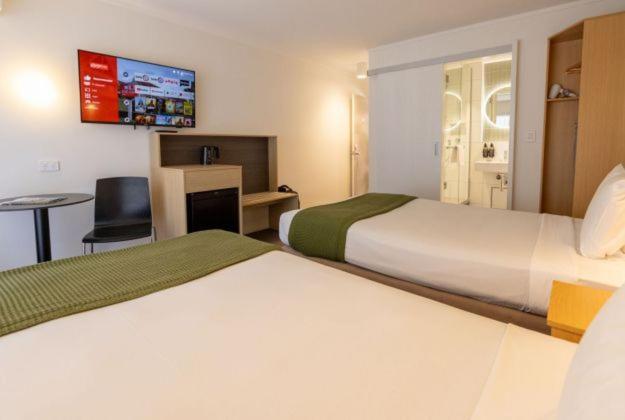 هتل Auckland Rose Park