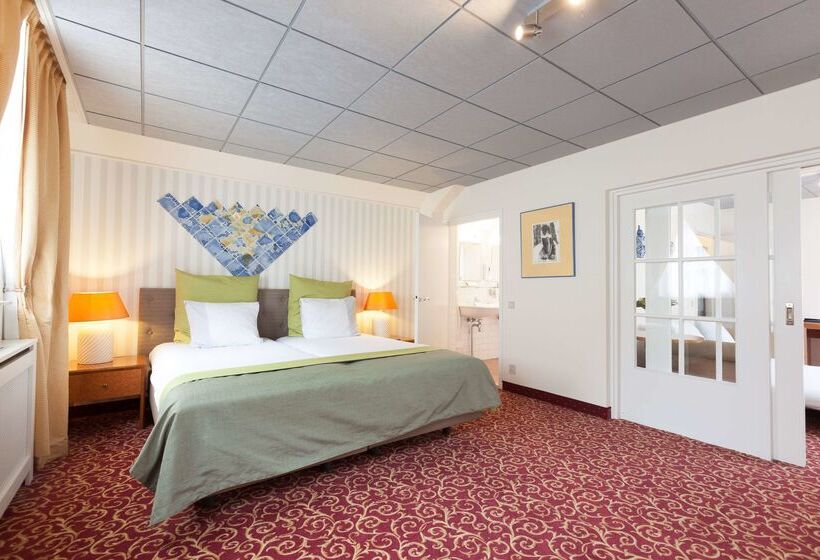 Grand Museum Hotel, Bw Signature Collection