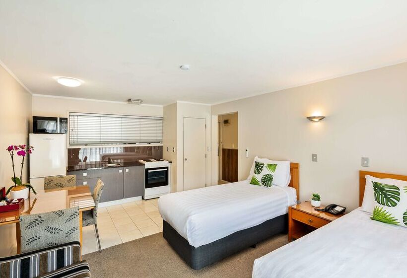 酒店 Best Western Newmarket Inn & Suites