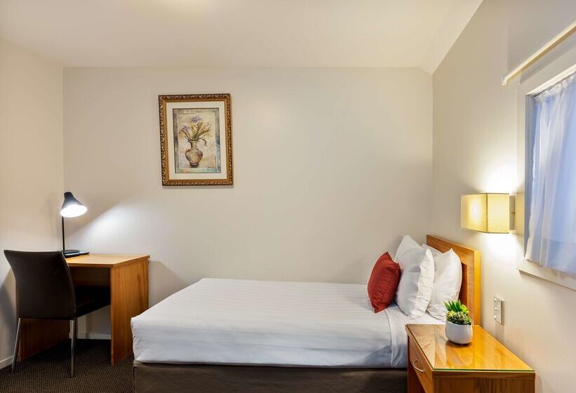 酒店 Best Western Newmarket Inn & Suites