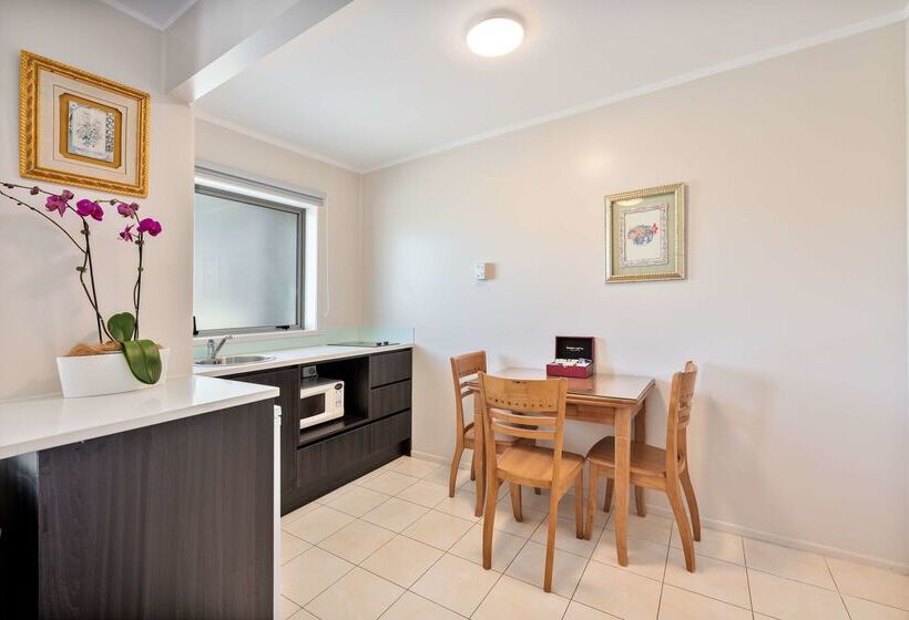 酒店 Best Western Newmarket Inn & Suites