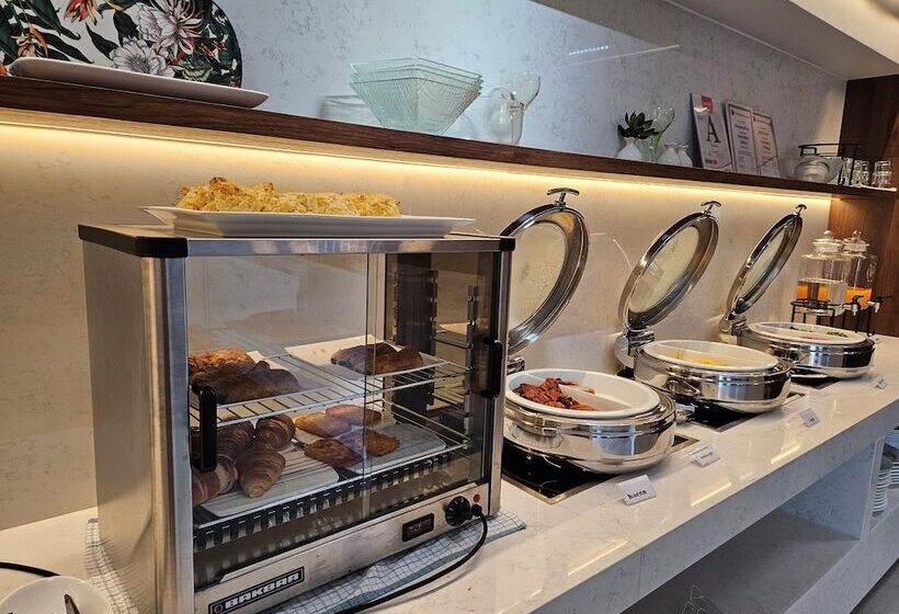 酒店 Best Western Newmarket Inn & Suites