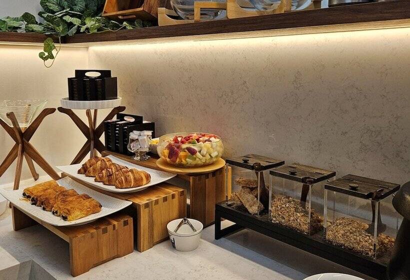 酒店 Best Western Newmarket Inn & Suites