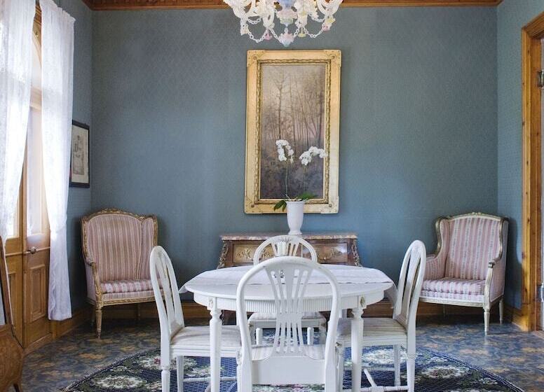 בית מלון כפרי Bårdshaug Herregård