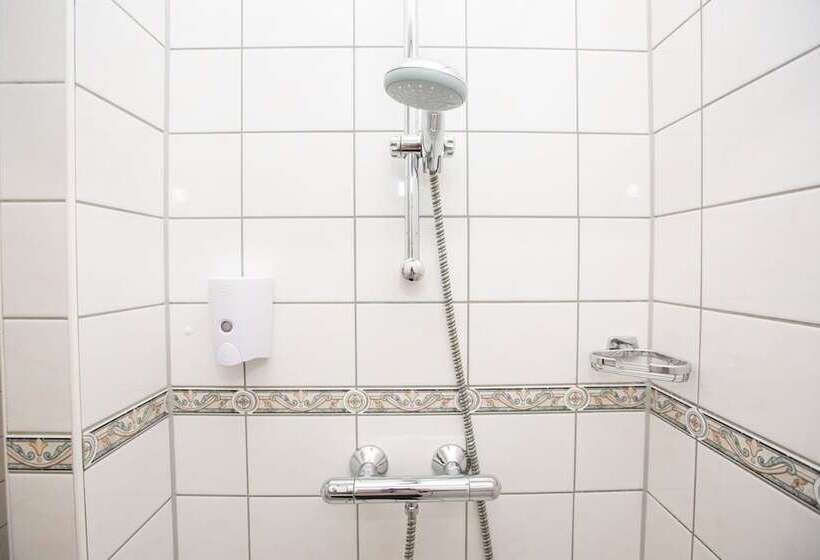 בית מלון כפרי Breitner