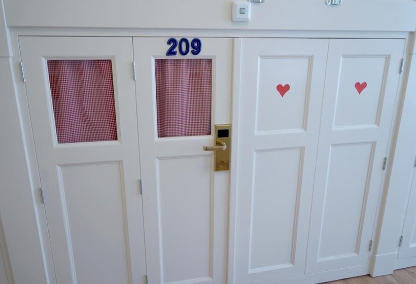 هتل کپسول De Bedstee Boutique Capsules