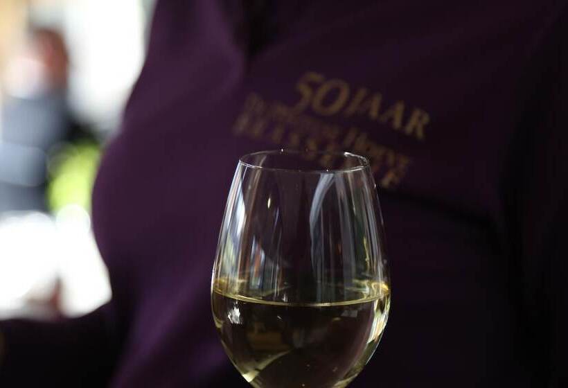 Hotel De Postelse Hoeve