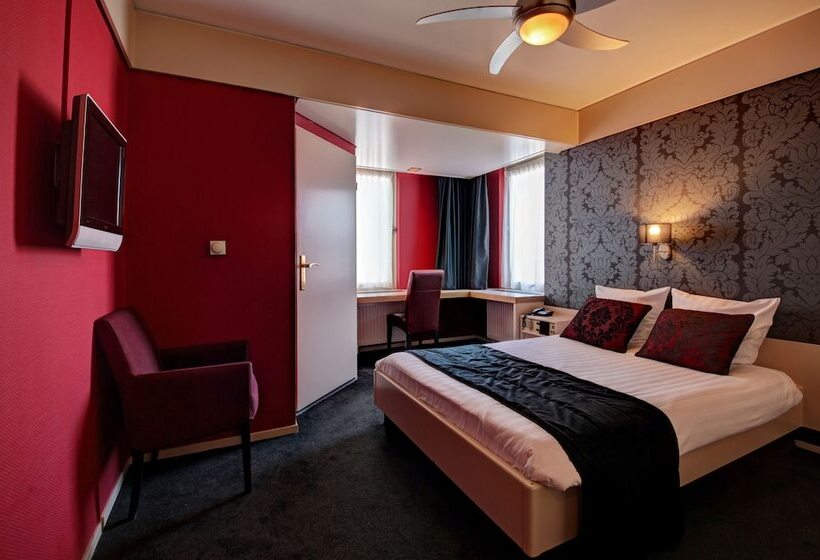 Hotel De Postelse Hoeve