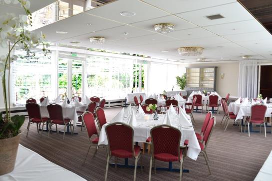 ホテル De Witte Raaf