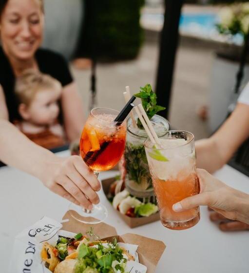 فندق De Zeeuwse Stromen