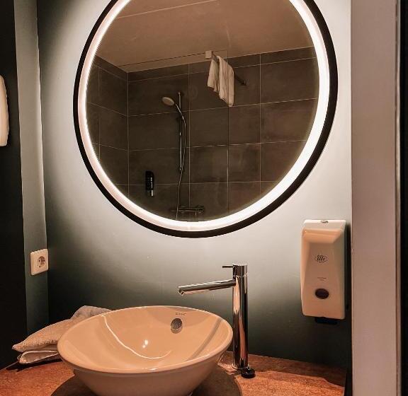 فندق De Zeeuwse Stromen