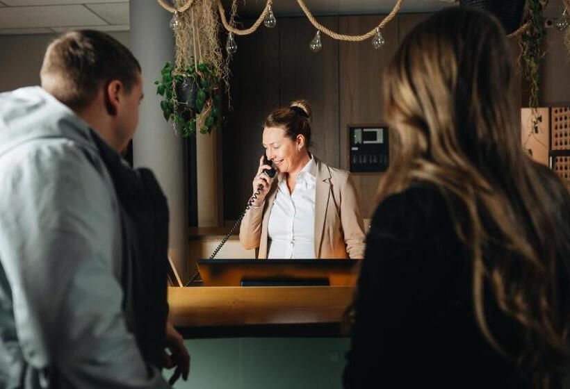 فندق De Zeeuwse Stromen