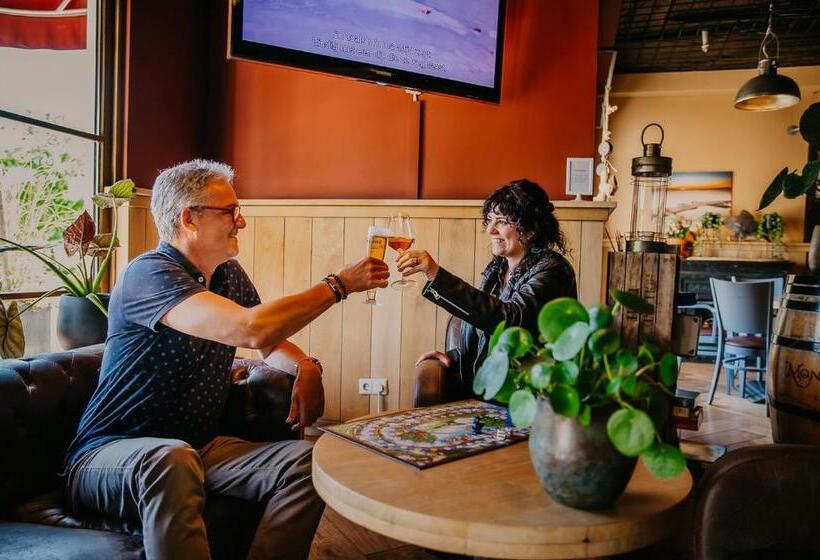 فندق De Zeeuwse Stromen