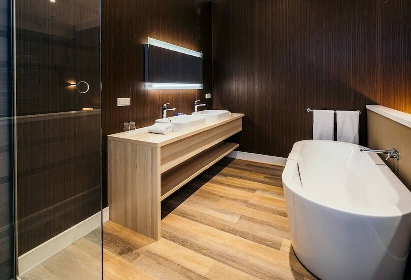 בית מלון כפרי Delta