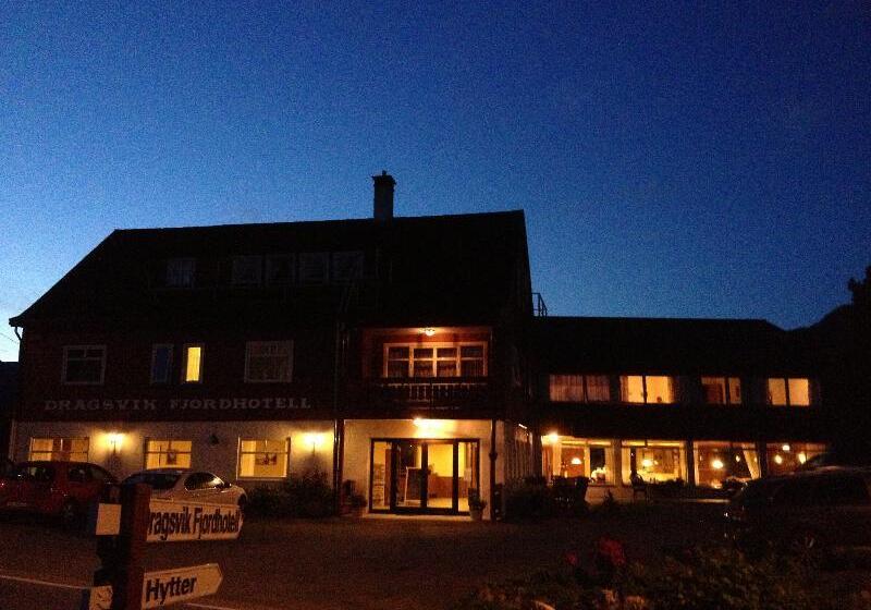 בית מלון כפרי Dragsvik Fjord