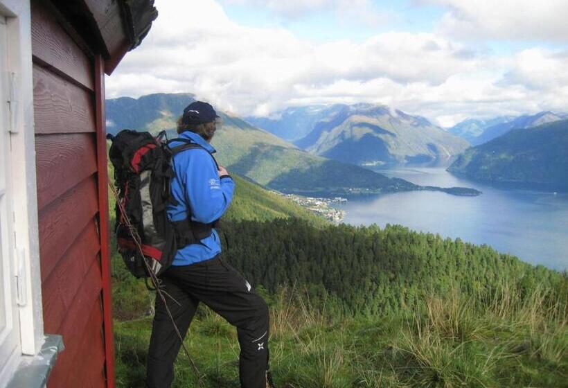 בית מלון כפרי Dragsvik Fjord