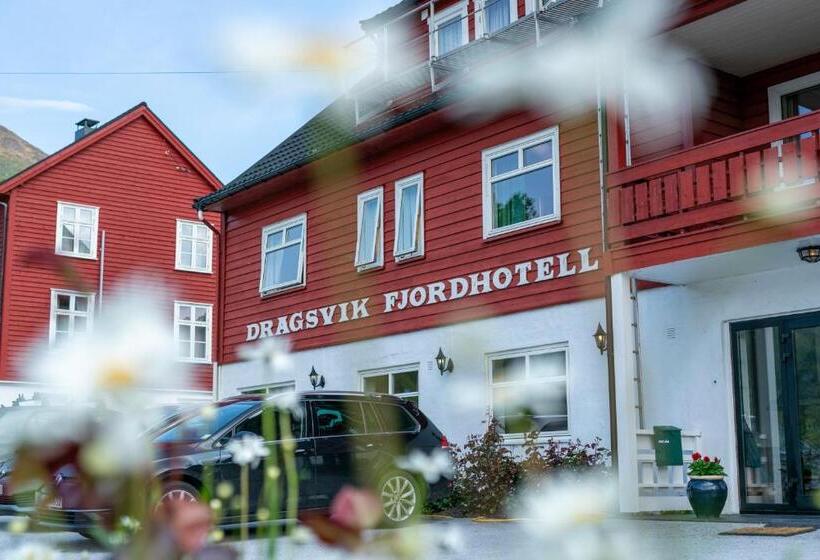 בית מלון כפרי Dragsvik Fjord