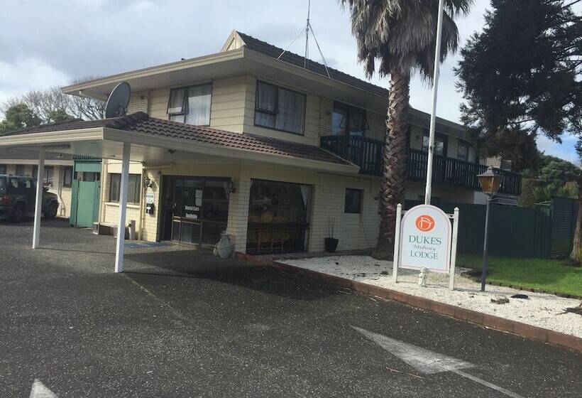 ホテル Dukes Midway Lodge