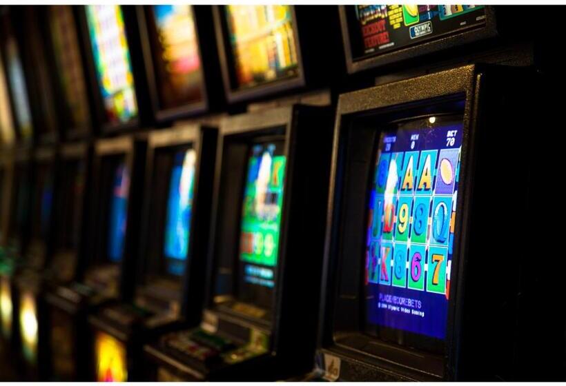 Ela Beach Hotel & Apartments