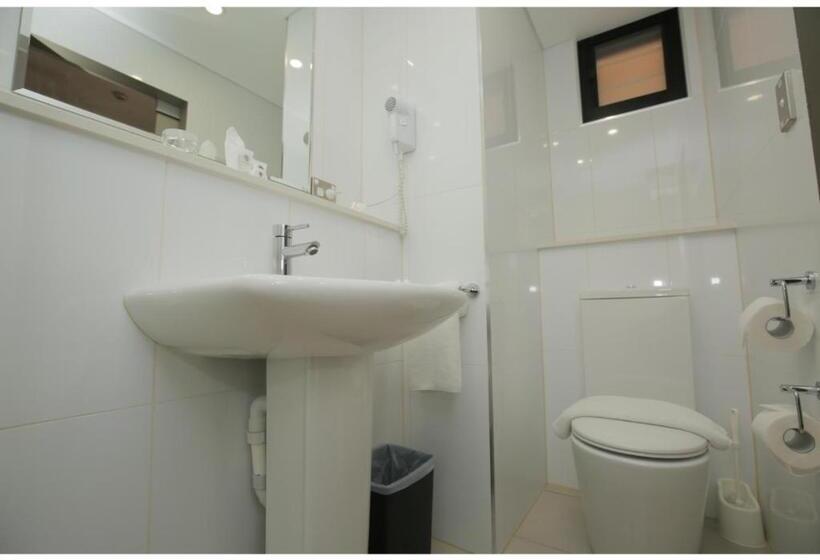 Ela Beach Hotel & Apartments