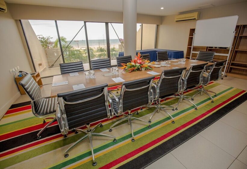 Ela Beach Hotel & Apartments