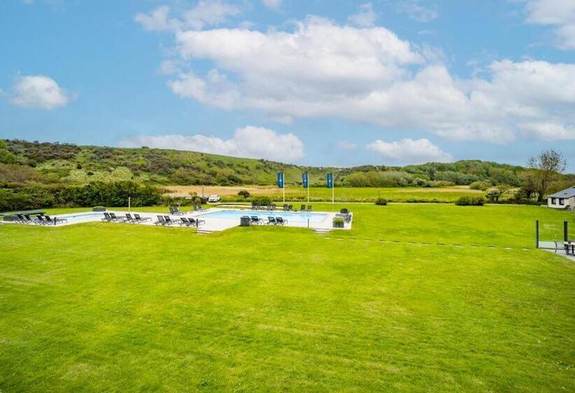 Отель Fletcher Zuiderduin Beach