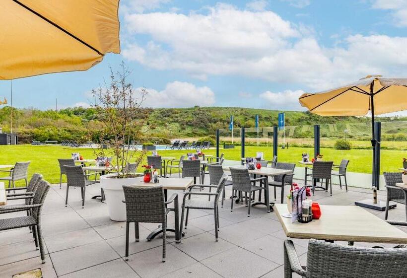 Отель Fletcher Zuiderduin Beach