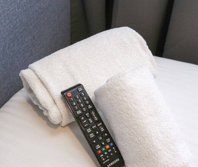 هتل Flipper Amsterdam