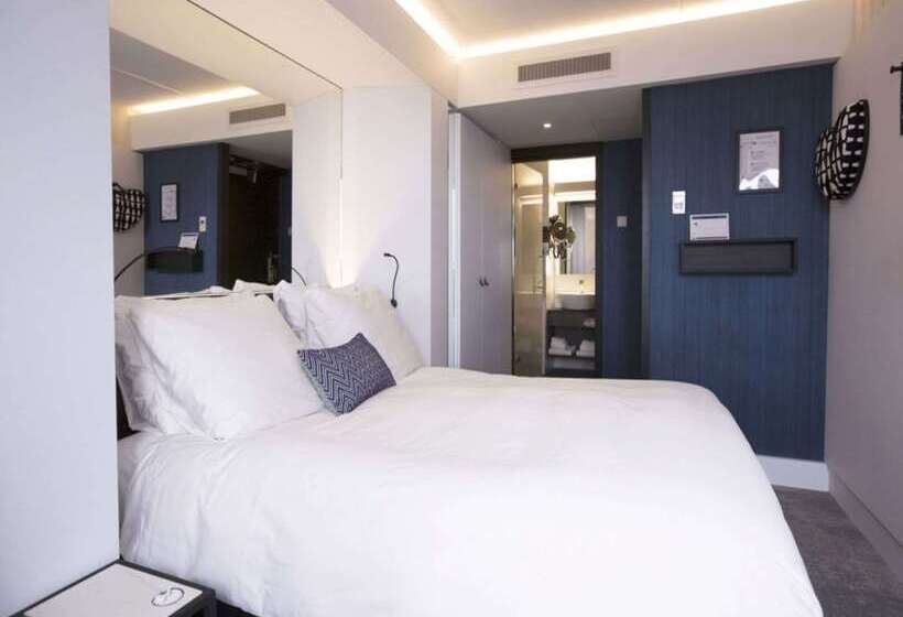 Golden Tulip Hotel Central