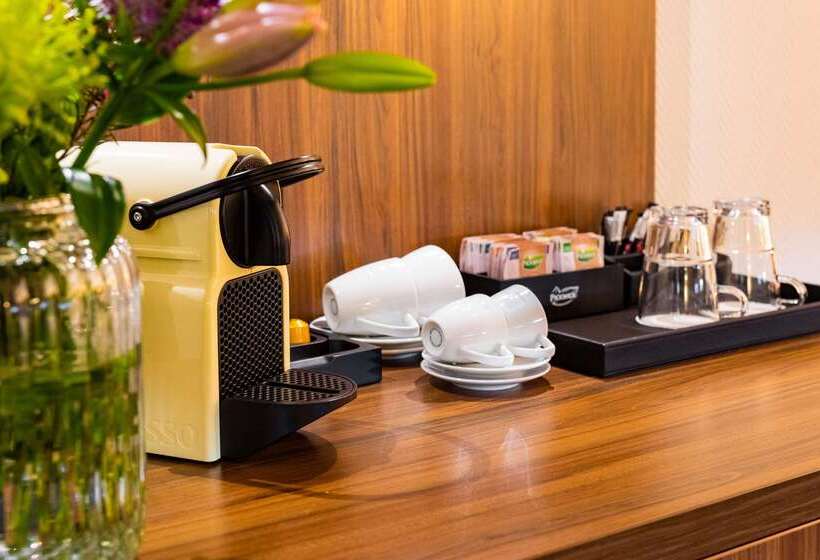 Golden Tulip Hotel Central