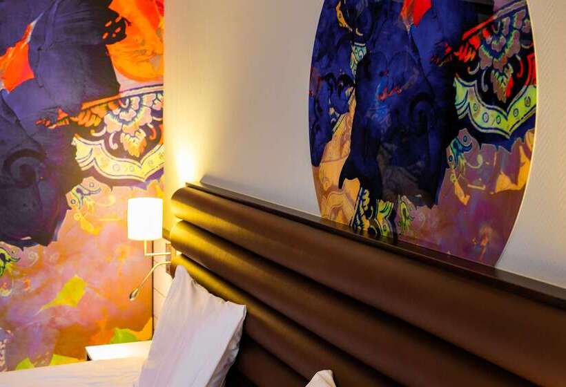 Golden Tulip Hotel Central