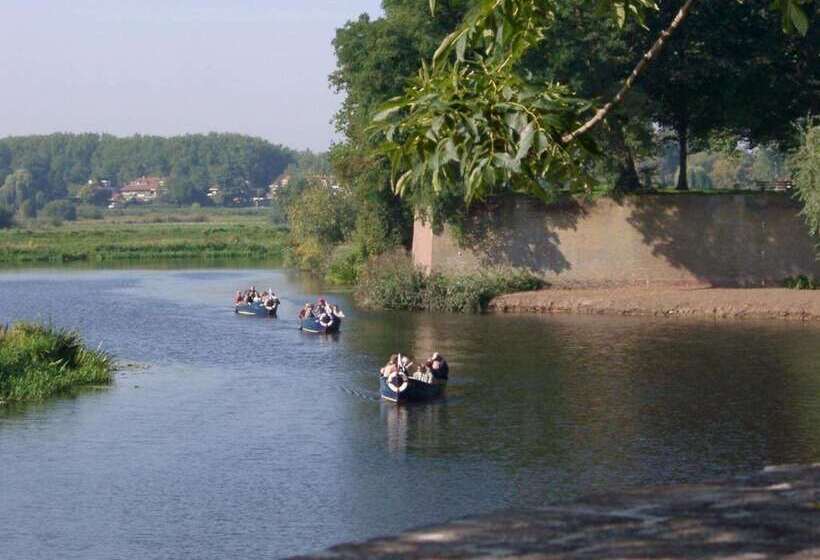 Golden Tulip Hotel Central