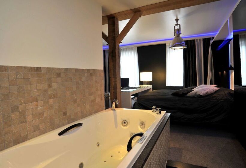 هتل Golden Tulip West Ende