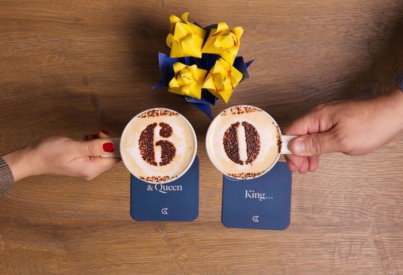 هتل Golden Tulip West Ende