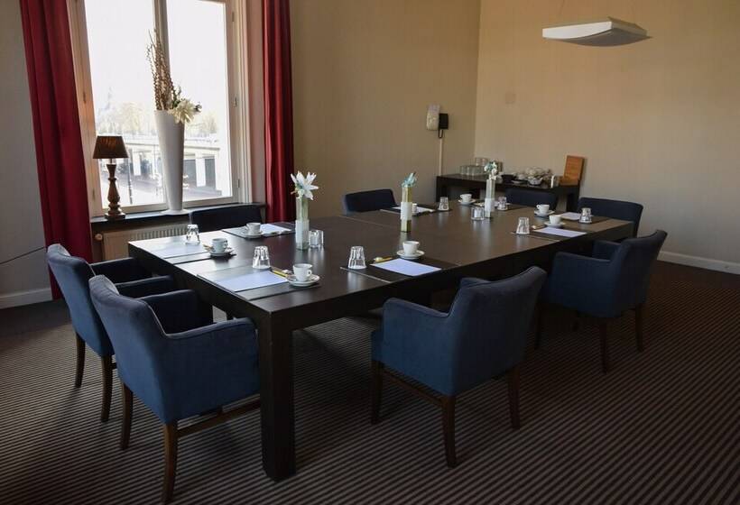 هتل Golden Tulip West Ende